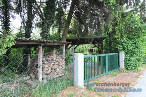 Einfahrt.jpg - Einfamilienhaus mit 240,00 m&sup2; in Landau an der Isar zum Kaufen