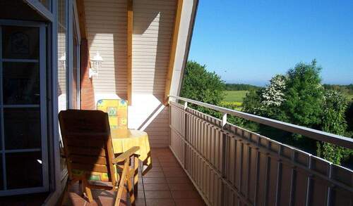 Balkon im Dachgeschoss - 7 Zimmer Mehrfamilienhaus, Wohnhaus in Maasholm