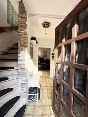 Haupteingang des Anbaus - Mehrfamilienhaus, Wohnhaus mit 378,00 m&sup2; in Goslar zum Kaufen