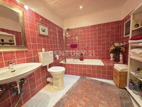 Badezimmer auf 2. Halbebene - 