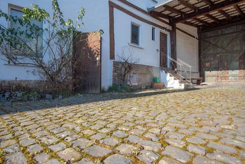 Hof - 8 Zimmer Einfamilienhaus zum Kaufen in Langgöns