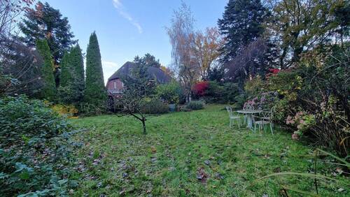 Das parkähnliche Grundstück - 