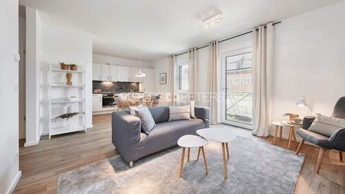 Wohnbereich Musterwohnung - 3 Zimmer Etagenwohnung in Schwerin