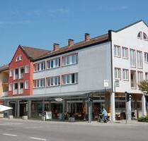 1A-Lauflage am Rathausplatz - 980,00 EUR Kaltmiete, in Traunreut (PLZ: 83301)