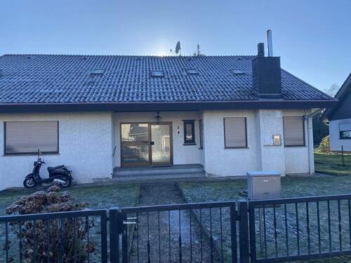 Ansicht Nord-/Straßenseite - 