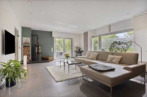 Titelfoto - Eleganz auf einer Ebene - Exklusiver Bungalow mit Wohlfühlatmosphäre und Einliegerwohnung