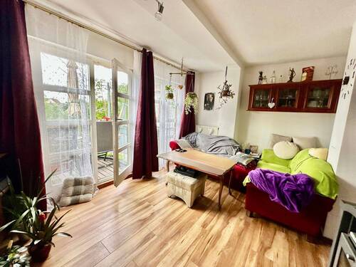 Helles Wohn- und Esszimmer - Idyllisches Reihenmittelhaus in zentraler Lage in Kenzingen (vermietet)