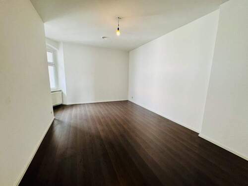 Zimmer 3 - 