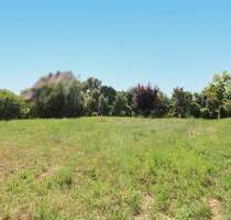 Schönes Grundstück in ruhiger Lage - mit zusätzlicher Garagenfläche - Roßtal Großweismannsdorf