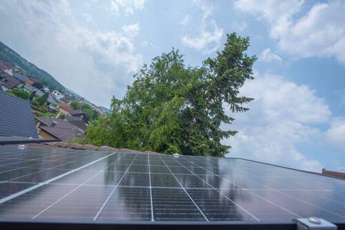 PV-Module - Einfamilienhaus mit 248,00 m² in Grävenwiesbach zum Kaufen