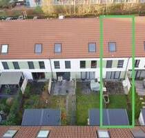 Leerstehendes Reihenmittelhaus mit Garten, EBK, 141m2 Wohnfläche auf 3 Etagen + 2 Stellplätze! - Hannover_Kreis Bledeln