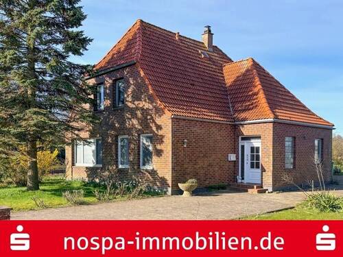 Außenansicht - Vielseitiges Zuhause mit zwei Wohneinheiten, Garten & Garage