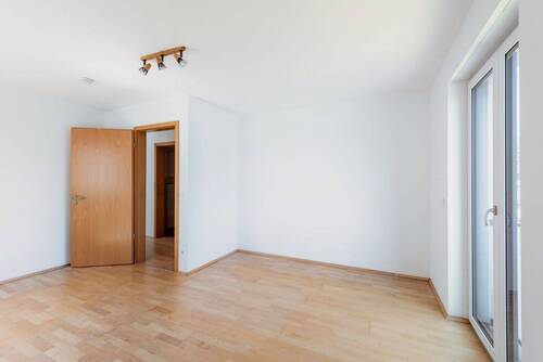 Zimmer 2 - 