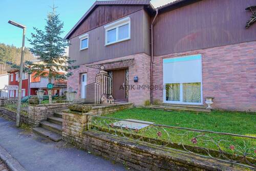 Außenansicht - 6 Zimmer Einfamilienhaus in Meckesheim