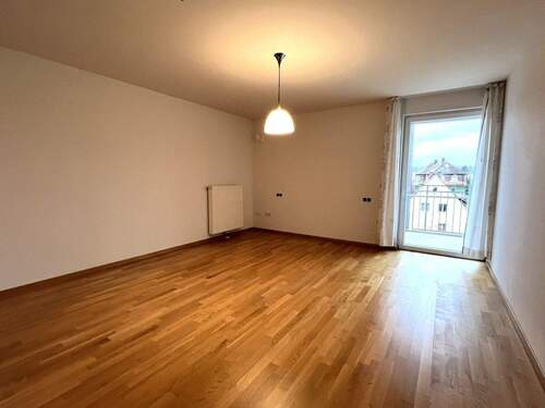 Geräumiges Schlafzimmer - 