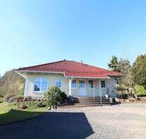 Tolles Einfamilienhaus mit Wohnbungalow auf großem Grundstück in herrlicher Lage - Waltershausen