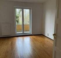 Dölitz-Dösen* tolle 2 Raum-Whg. mit Balkon * tlw. Dielenfußboden* Tageslichtbad mit Wanne - Leipzig