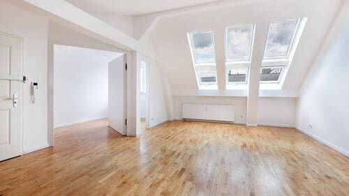 Wohnbereich - 3 Zimmer Etagenwohnung zum Kaufen in Hamburg
