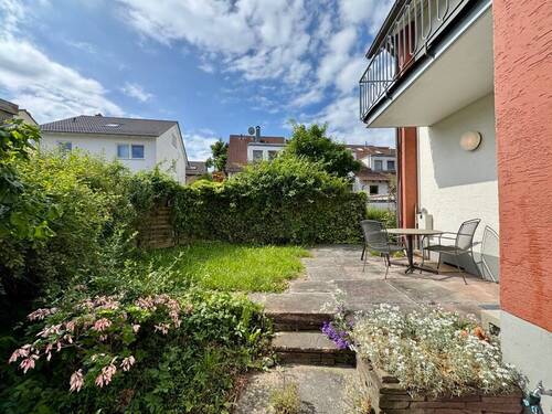 Ost-Terrasse - Mehrfamilienhaus, Wohnhaus mit 195,00 m² in Göppingen / Faurndau zum Kaufen