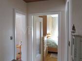 Flur mit Blick in die Zimmer - 