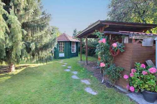 Gartenhaus - 5 Zimmer Einfamilienhaus in Remplin