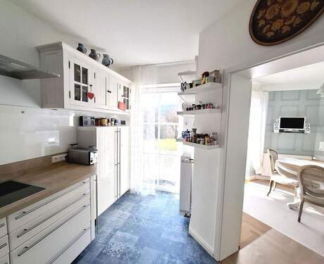 Küche mit Ausgang zur Terrasse - 