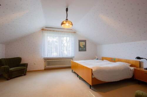 Zimmer (Dachgeschoss) - 