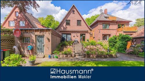 Hausansicht - Wohnen mit Gartenidylle - Gepflegtes Ein-Zweifamilienhaus in begehrter Lage von Hamburg-Stellingen!