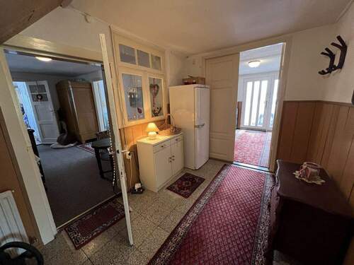 EG heller und offener zentraler Flur.JPG - 