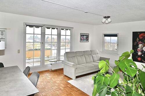 Wohnzimmer Balkontür Weitblick - 