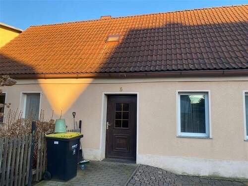 Haus Vorderansicht - 