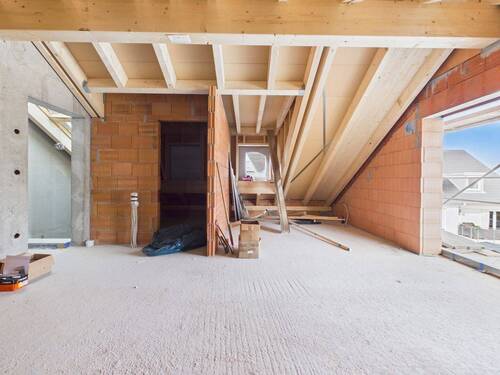 Wohn- und Essbereich, Badzugang - 2 Zimmer Etagenwohnung in Ingolstadt