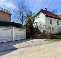 Wohnprojekt in Top-Lage - Entkerntes Massivhaus mit Garten & Garagen nahe Jena