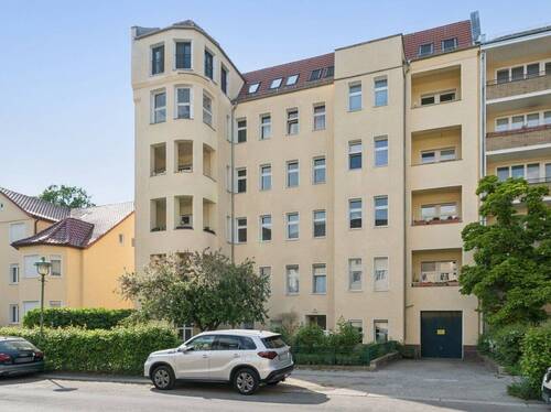 Vorderhaus - Exklusives Altbau-Juwel in Berlin-Steglitz: 2-Zimmer-Wohnung in grüner Toplage