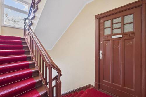 Treppenhaus - 2 Zimmer Etagenwohnung zum Kaufen in Berlin