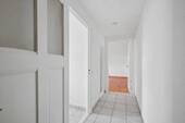 Flur - 2 Zimmer Etagenwohnung in Berlin