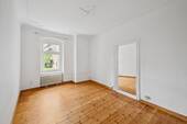 Wohnzimmer - Etagenwohnung mit 68,30 m&sup2; in Berlin zum Kaufen