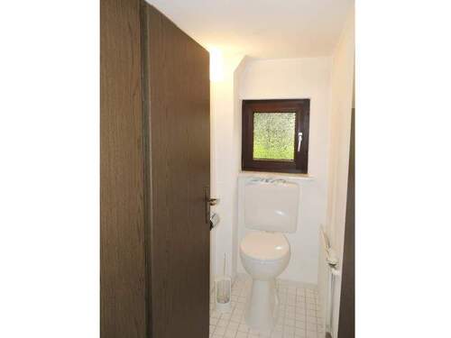 WC - 