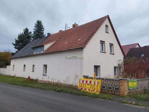 Bild 3 - 5 Zimmer Mehrfamilienhaus, Wohnhaus in Trossin
