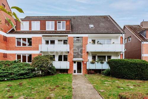 Hausansicht - 4 Zimmer Etagenwohnung zum Kaufen in Reppenstedt