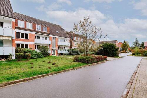 Hausansicht - 4 Zimmer Etagenwohnung in Reppenstedt