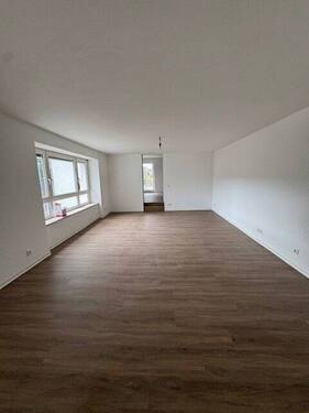 Raum 1 b.1.jpg - 2 Zimmer Terrassenwohnung zur Miete in Heuchelheim