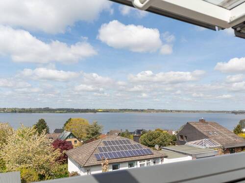 Blick auf die Schlei - Wohnen mit Schlei-Blick - Gepflegte Doppelhaushälfte in begehrter Lage von Fahrdorf