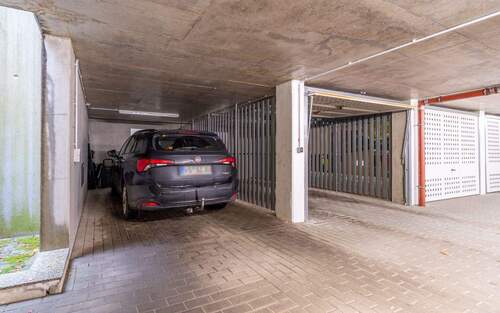 Tiefgaragenstellplatz - 