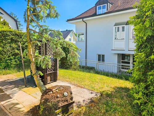 Terrasse und grüner Innenhof - 1 Zimmer Etagenwohnung in Leipzig