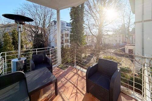 Balkon für Momente der Ruhe - 3 Zimmer Etagenwohnung in Berlin