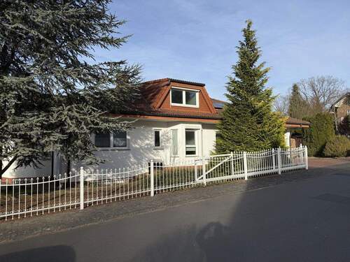 Straßenansicht - Exklusives Einfamilienhaus in Weyerbusch, nur 20 Minuten zur A3 Richtung KölnBonn