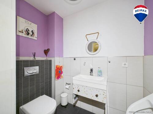 REMAX Immobilien DeLux Haus in Brotdorf zu verkaufen - 