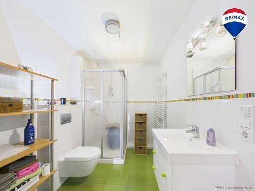 REMAX Immobilien DeLux Haus in Brotdorf zu verkaufen - 