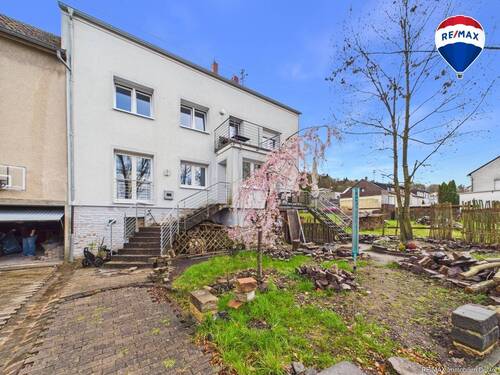 REMAX Immobilien DeLux Haus in Brotdorf zu verkaufen - 7 Zimmer Einfamilienhaus in Merzig / Brotdorf